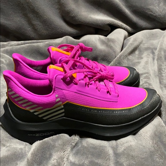 Nike Shoes - NEW Nike zoom